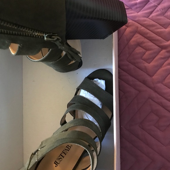 Wedges - Picture 2 of 4